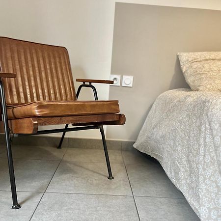 Suite Danbury Лион Екстериор снимка