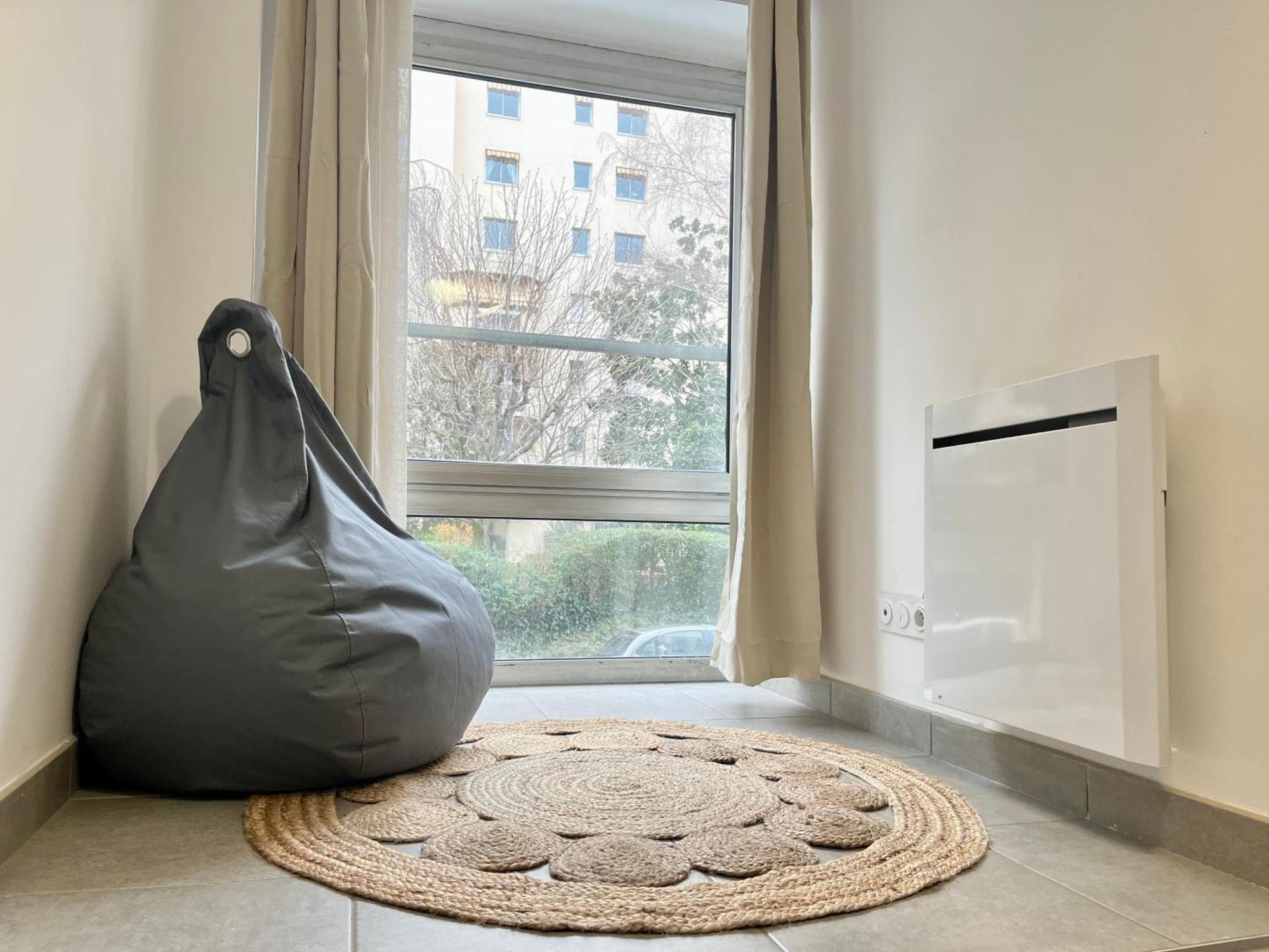 Suite Danbury Лион Екстериор снимка