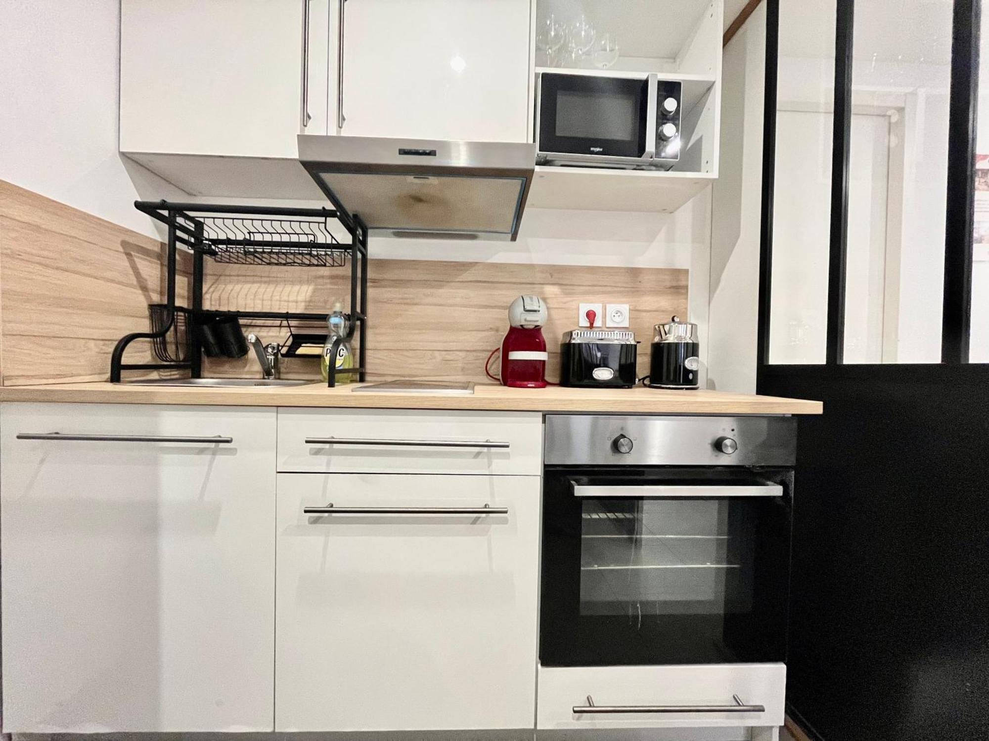Suite Danbury Лион Екстериор снимка